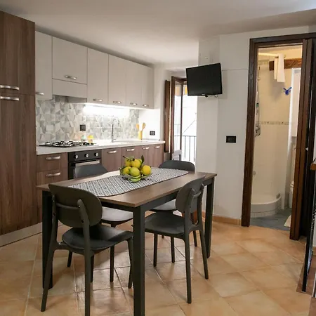 A 38passi Dal Mare 度假居 切法卢